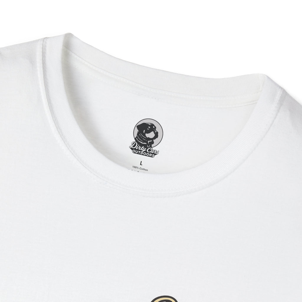 Hog & Dog Hunting Graphic T-Shirt — "On the Hunt" Vintage Badge
